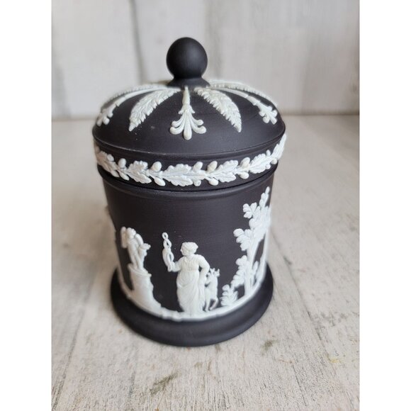 Wedgwood black mini tobacco‎ pot jar vintage Victorian angel Olympian lidded - Picture 4 of 9